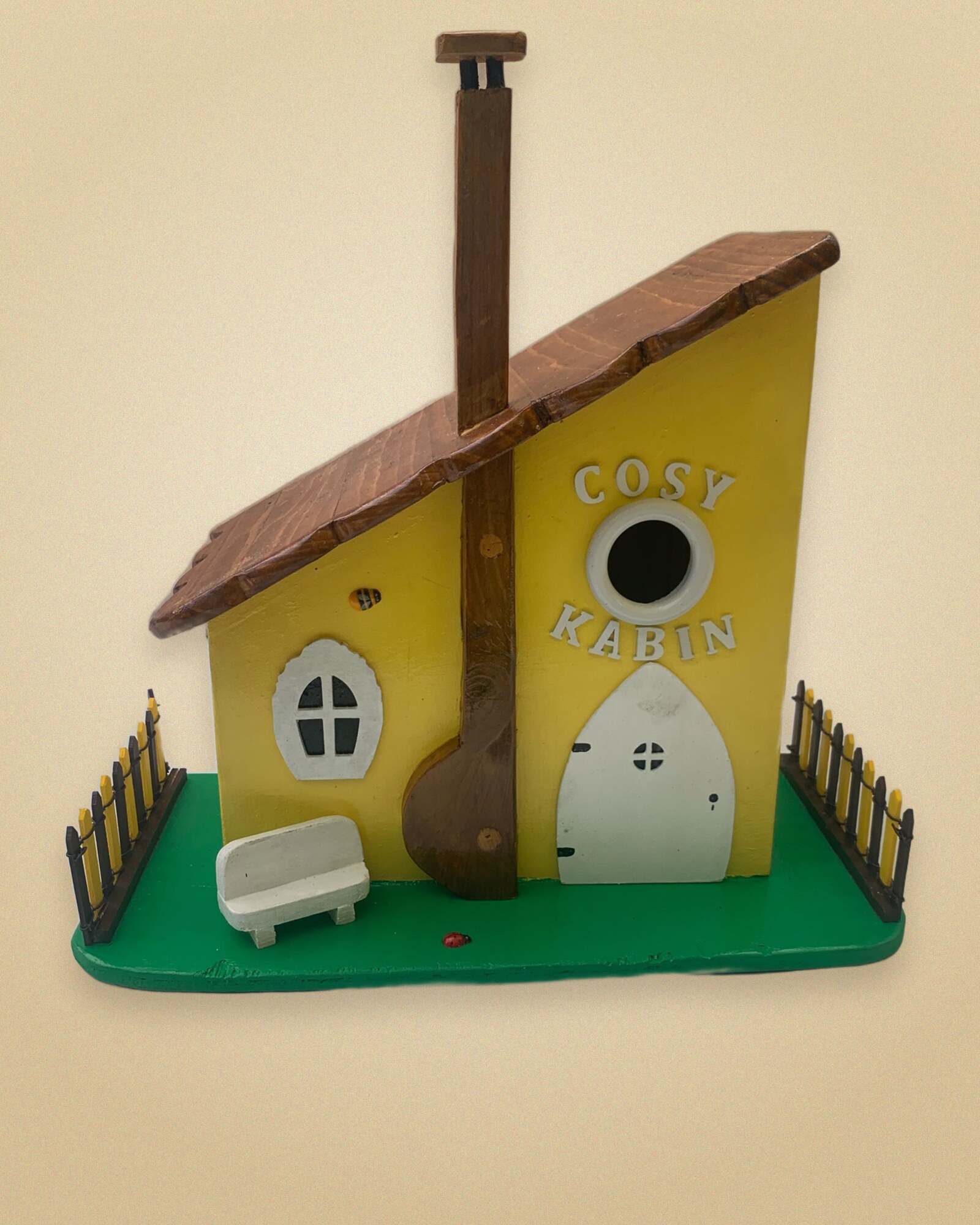Cabin birdhouse example